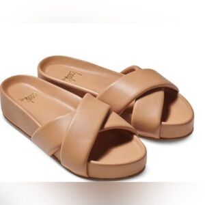 New Beek Rhea crisscross platform slide sandals
